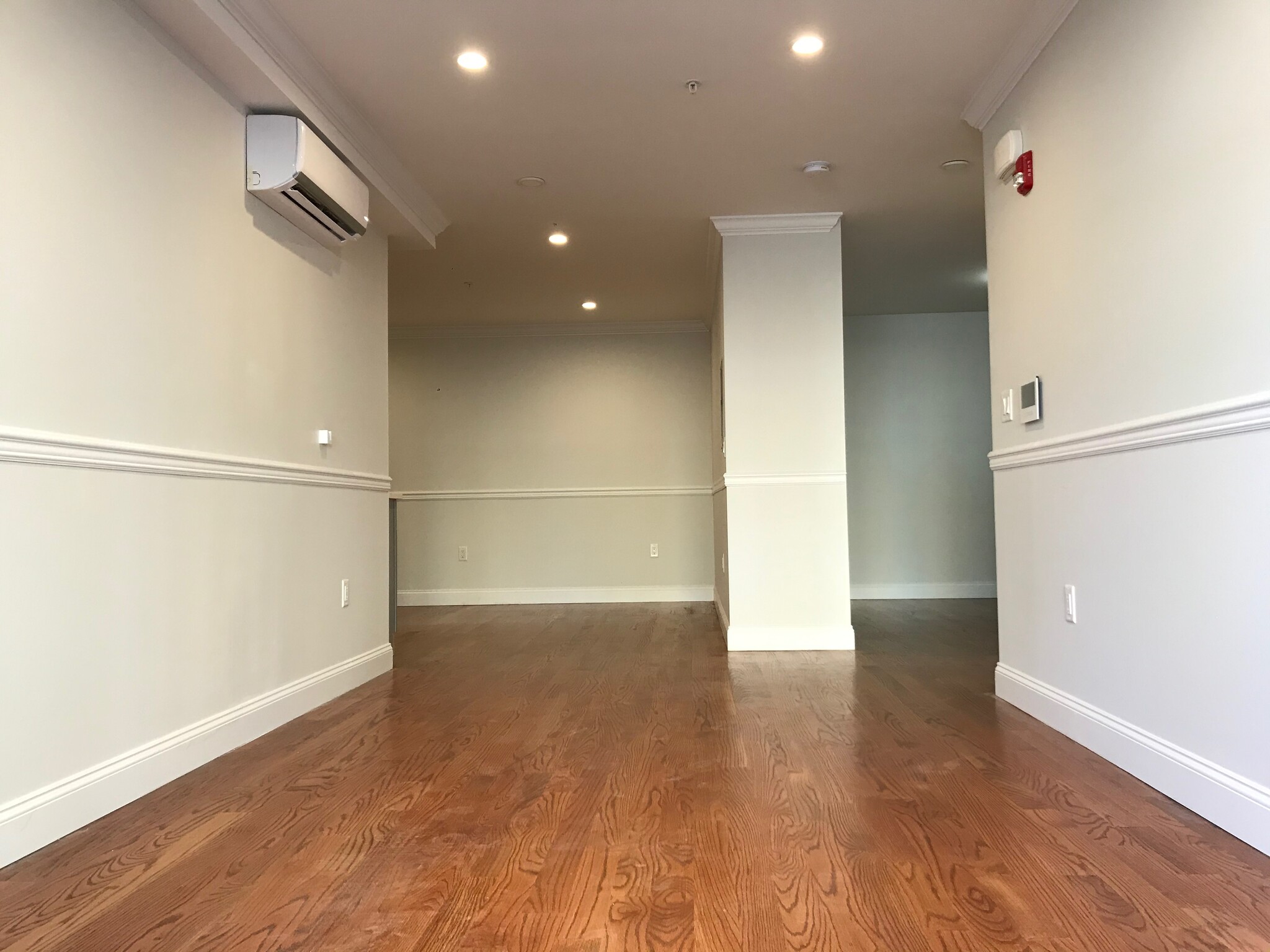 LIVING ROOM - 1613 Summit Ave