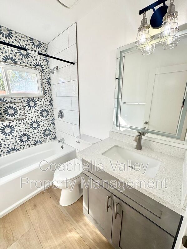 Building Photo - 73525 Shadow Mountain Dr