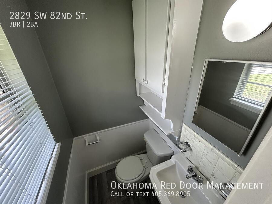 Building Photo - 2829 SW 82nd St