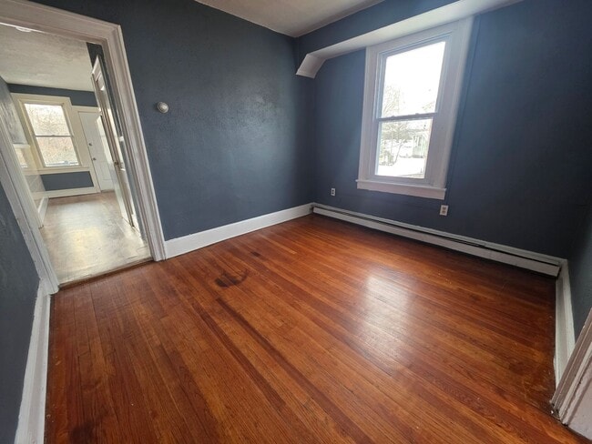 Building Photo - 45 Gifford Ave