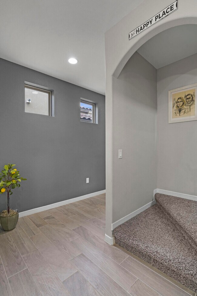 Building Photo - 4567 Marisabel Azcarate St