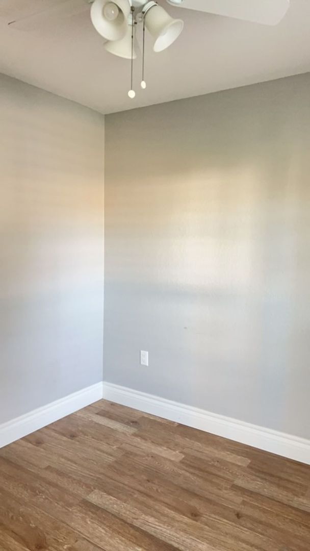 Building Photo - Beautiful Home Located in the very desirab...