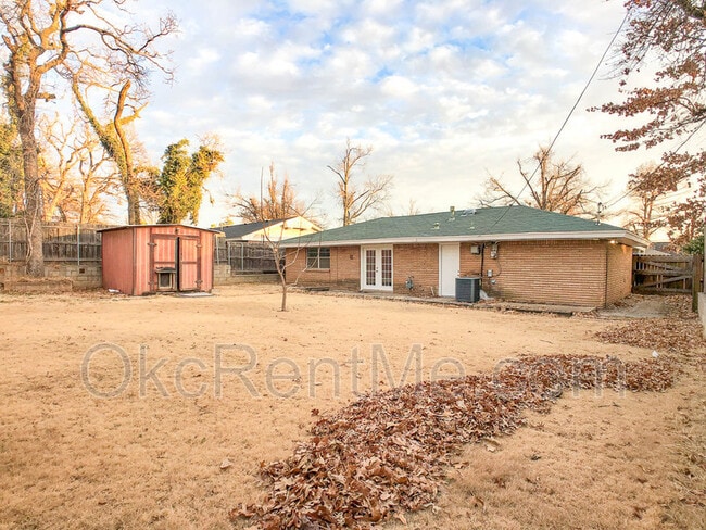 Building Photo - 7009 NW 25th St