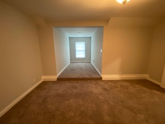 Building Photo - 6645 Woods Mill Dr