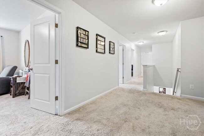 Building Photo - 4 Gardenia Dr