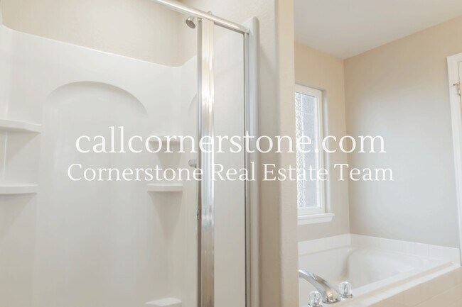 Building Photo - 7975 Superior Hill Pl