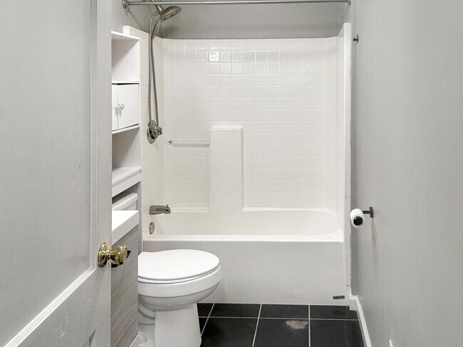 Building Photo - 5907 Appomattox Rd