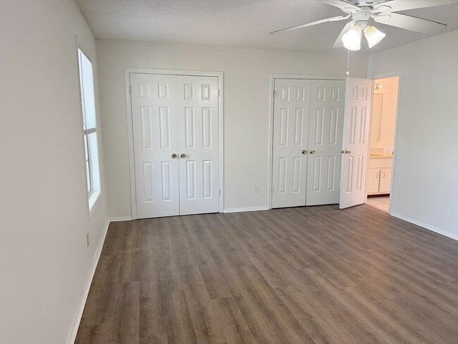 Building Photo - 6968 Wesley Ct