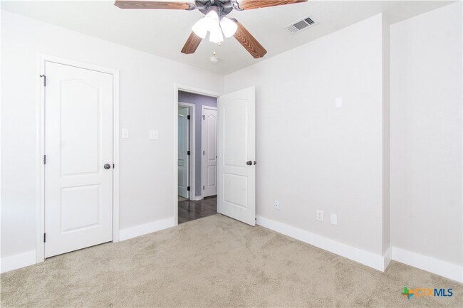 Building Photo - 1108 Copper Creek Dr