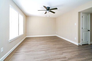 Building Photo - 10492 Hammerly Blvd