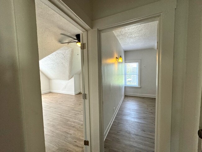 Building Photo - 301 W McMillan St