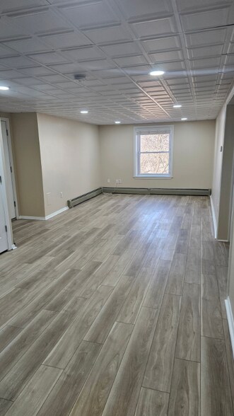 Building Photo - 380 Sunset Ave