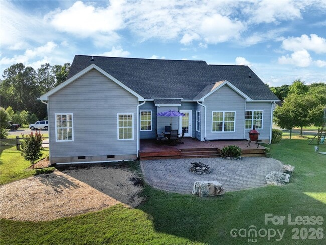 Building Photo - 141 Logan Ridge Dr