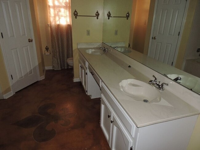 Building Photo - Great Home in Concord Estates