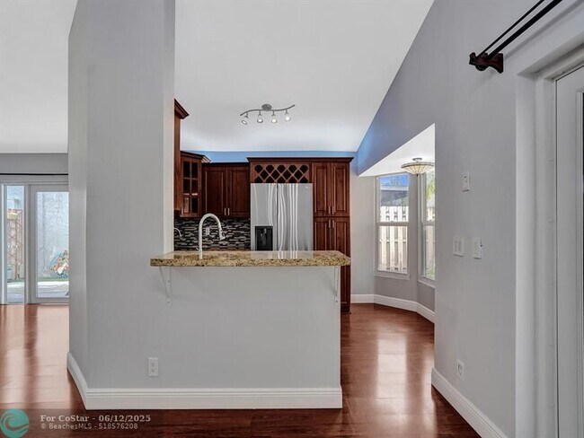 Building Photo - 3727 NW 107th Terrace