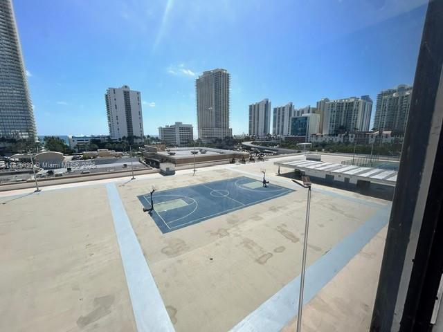 Building Photo - 17021 N Bay Rd