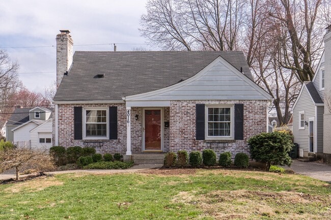 Primary Photo - 4016 Hillsboro Rd