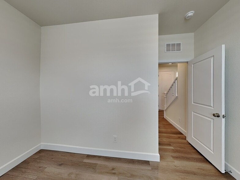 Building Photo - 149 Nico Azalea Ln