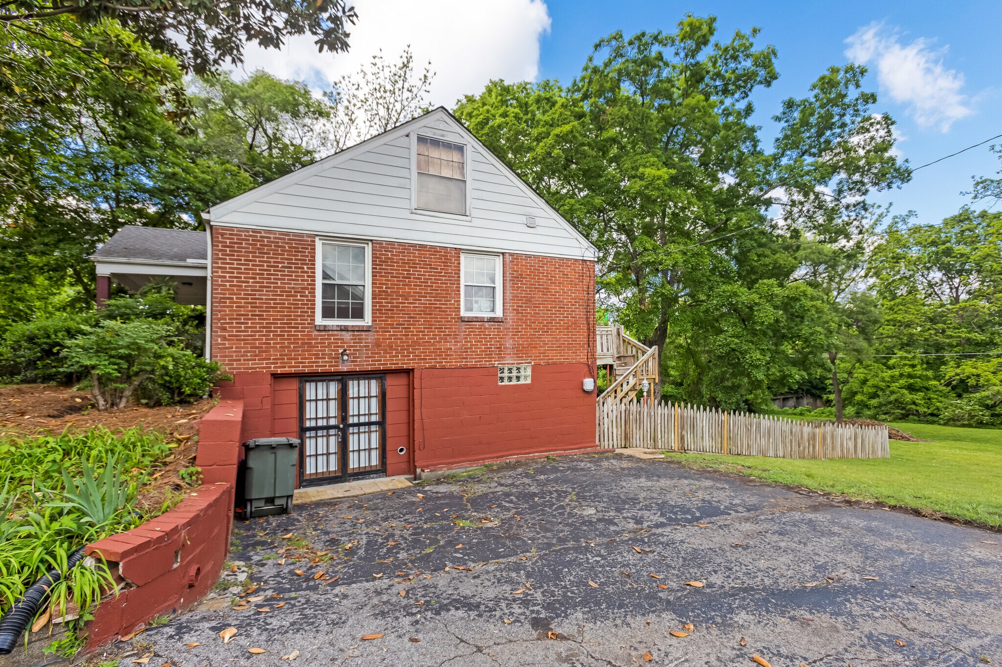 Building Photo - 3504 Pleasant Valley Rd