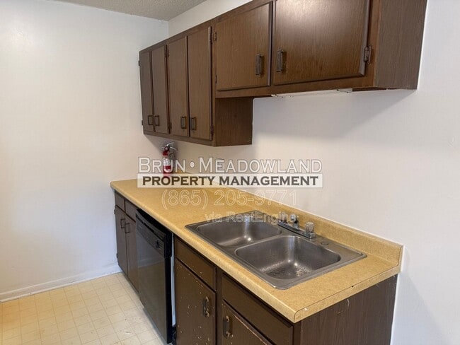 Building Photo - 4409 Bruhin Rd