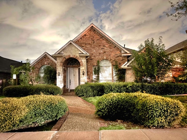 Primary Photo - 4571 Hawkhurst Dr