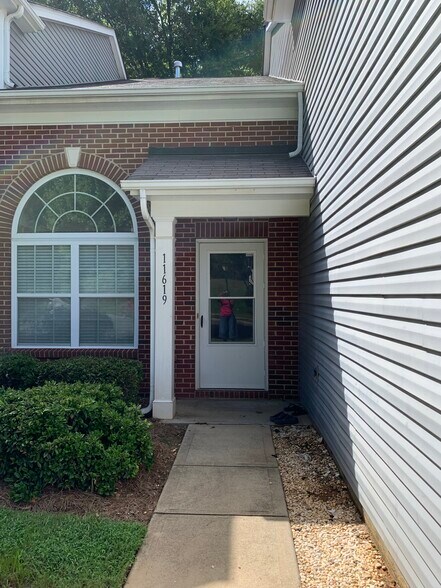 Building Photo - 11619 Stockdale Ct