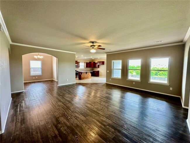 Building Photo - 433 North Drewrys Bluff Drive