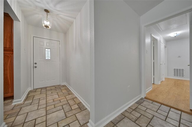 Building Photo - 29634 Shady Brook Ln