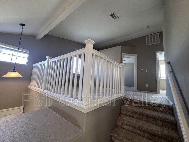 Building Photo - 10335 Point Reyes Cir