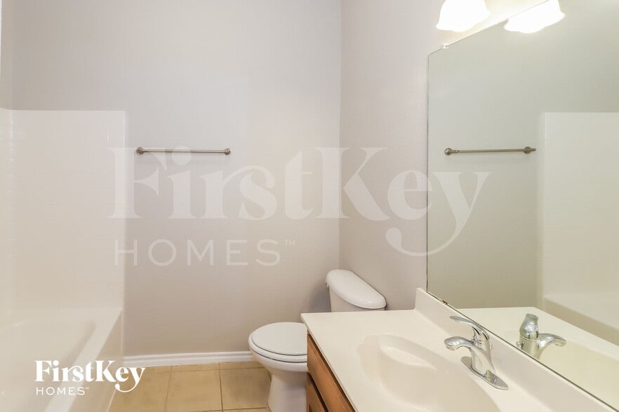 Building Photo - 1104 Hearthstone Dr