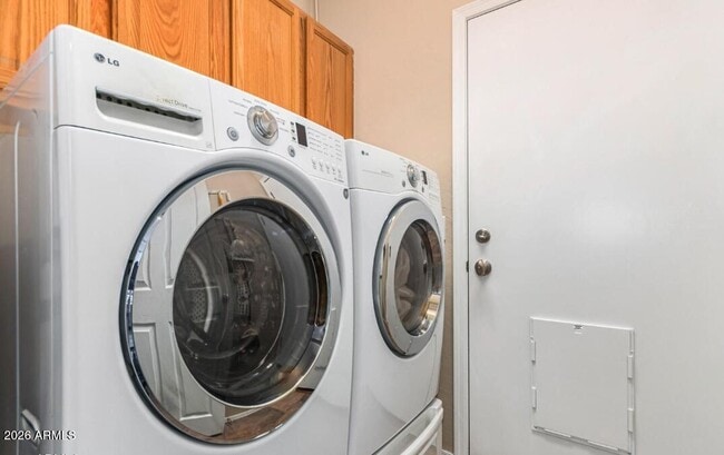 Building Photo - 7319 W Surrey Ave