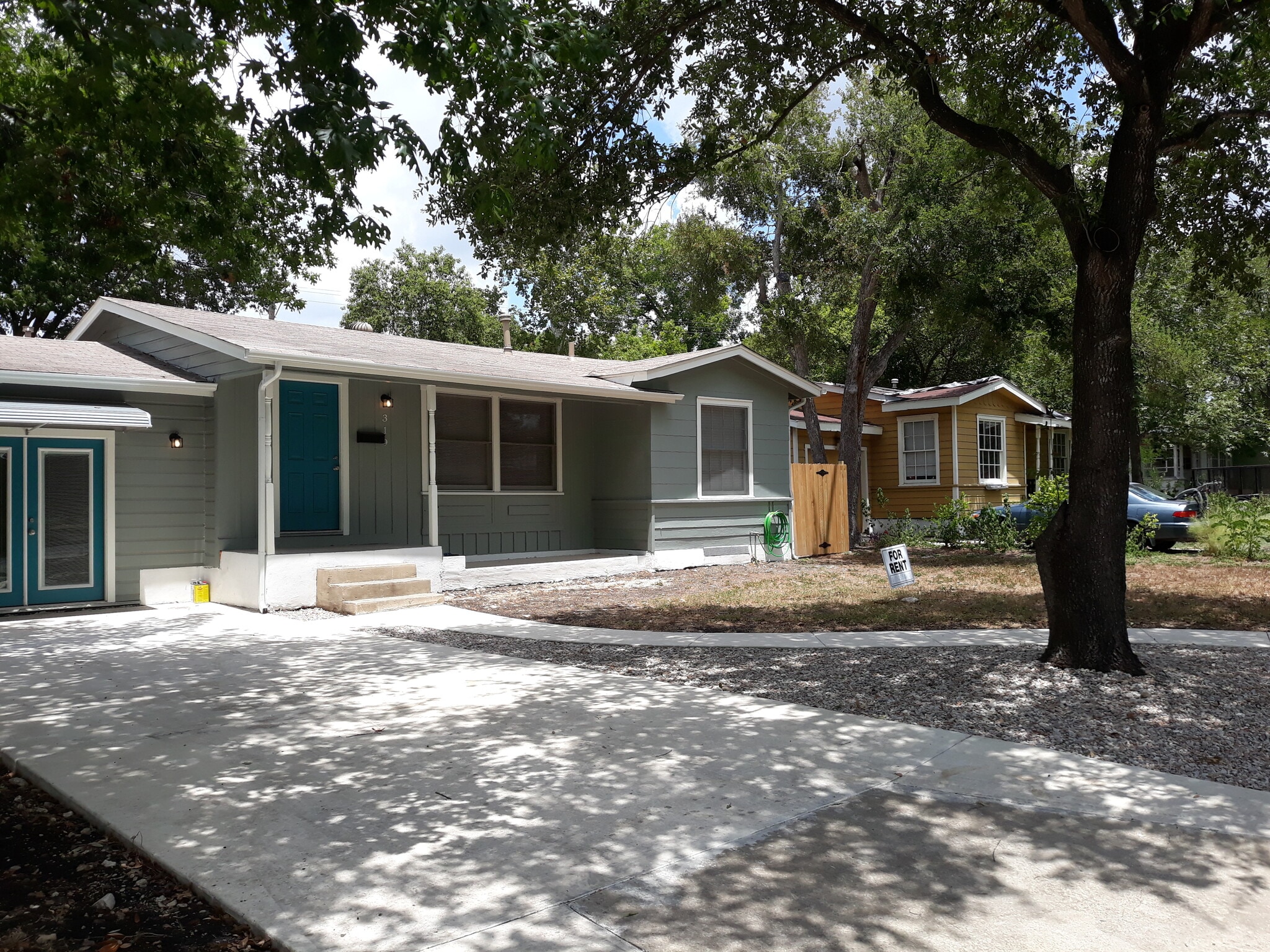 Building Photo - 319 Sumner Dr