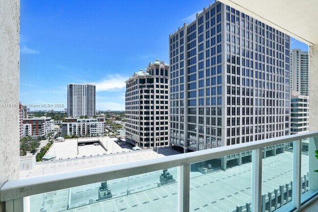 Building Photo - 350 SE 2nd St