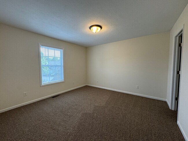 Building Photo - Available June 25, 2026!