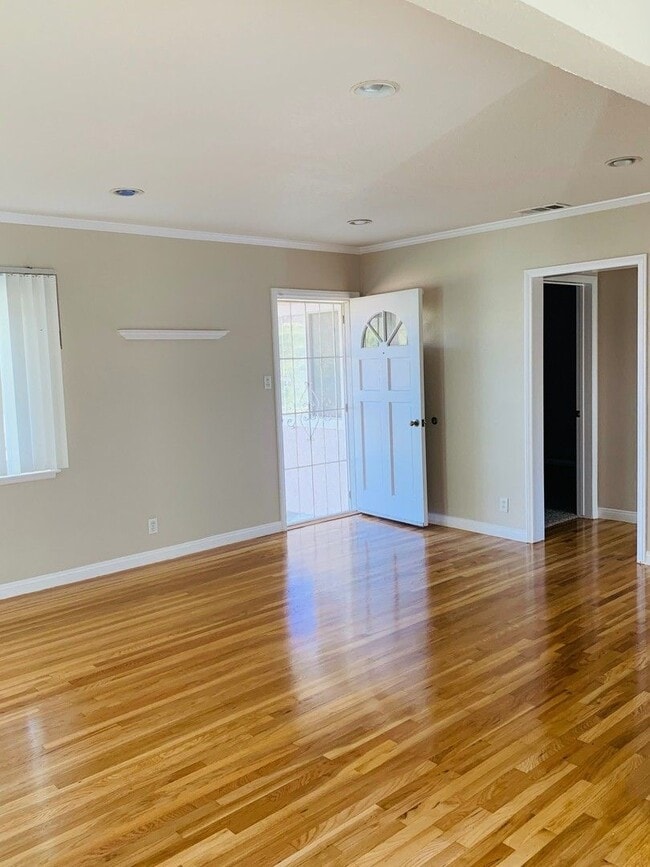 Building Photo - 14634 Richvale Dr