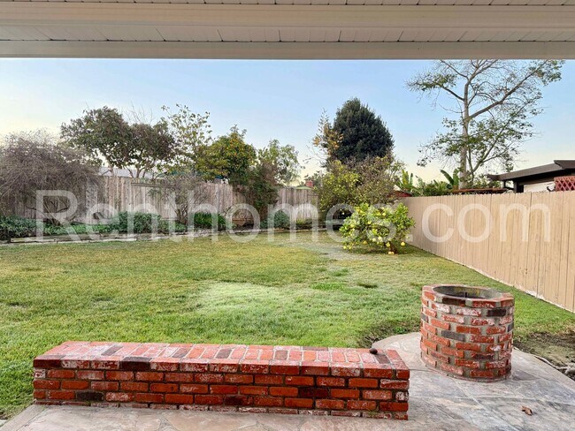 Building Photo - 8181 Elston Pl