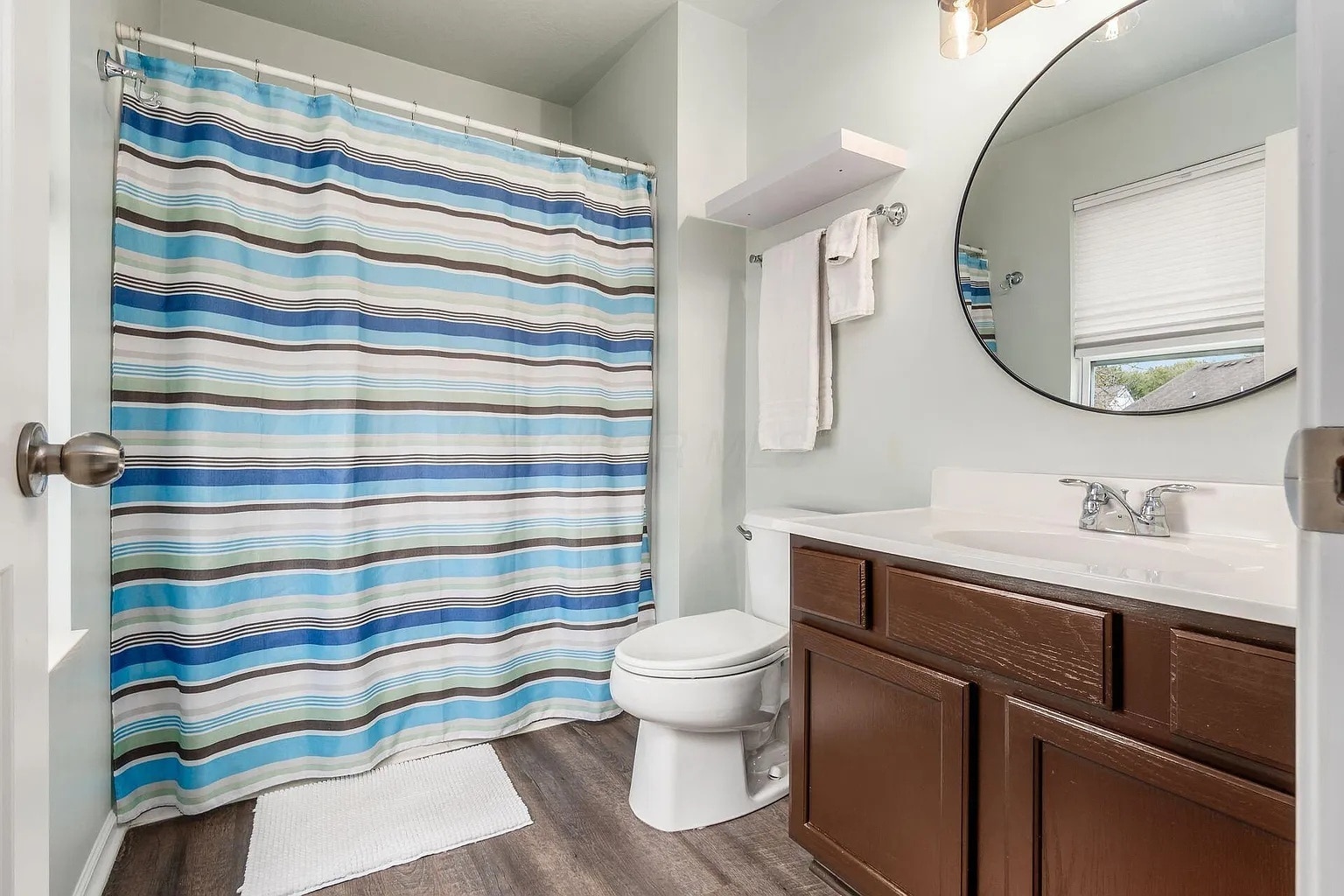 Building Photo - 1215 Park Dr