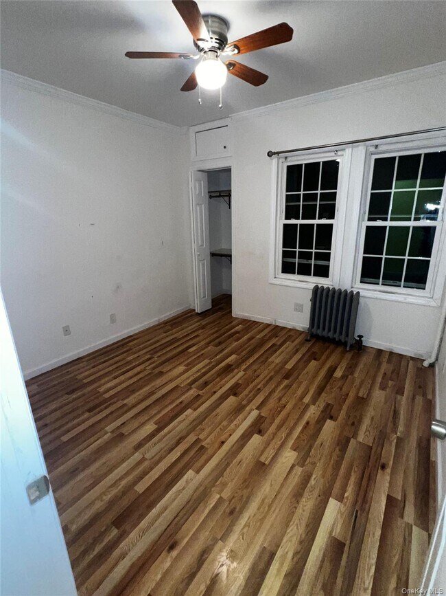 Building Photo - 349 Warwick Ave