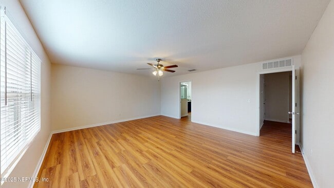 Building Photo - 5000 Magnolia Valley Dr