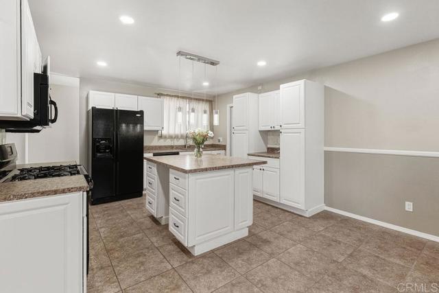 Building Photo - 4054 Mt Barnard Ave