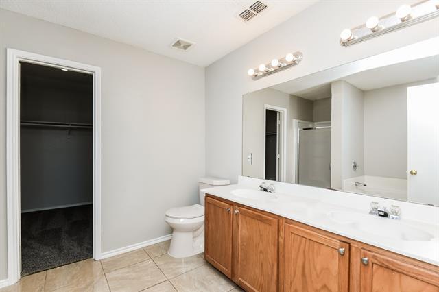 Building Photo - 8768 Stonebriar Ln