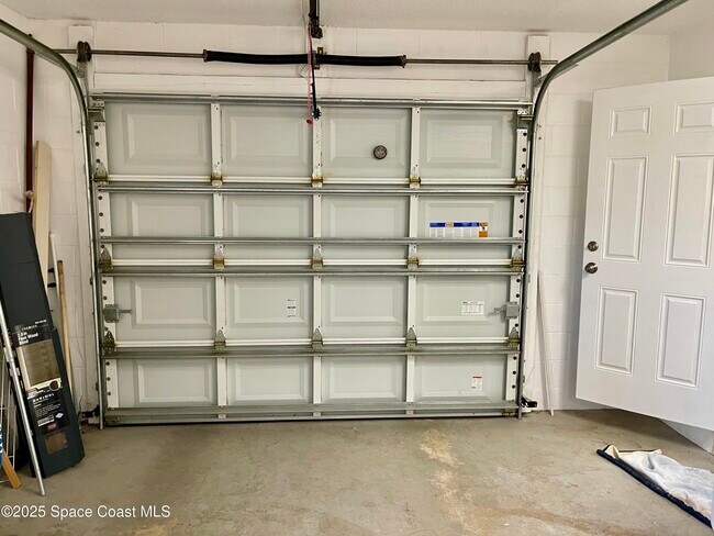 Building Photo - 1708 Fenway Cir