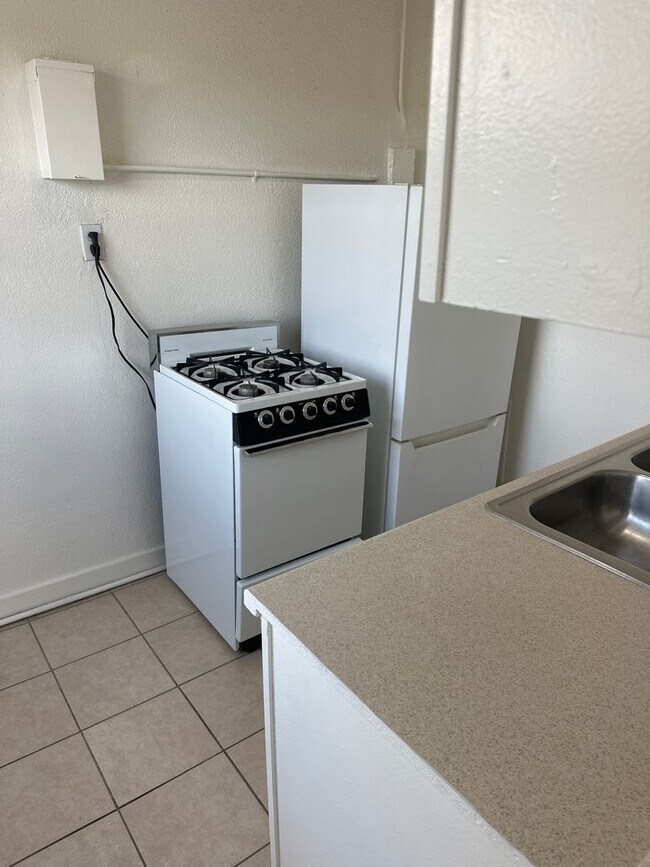 Interior Photo - 1109 Laguna