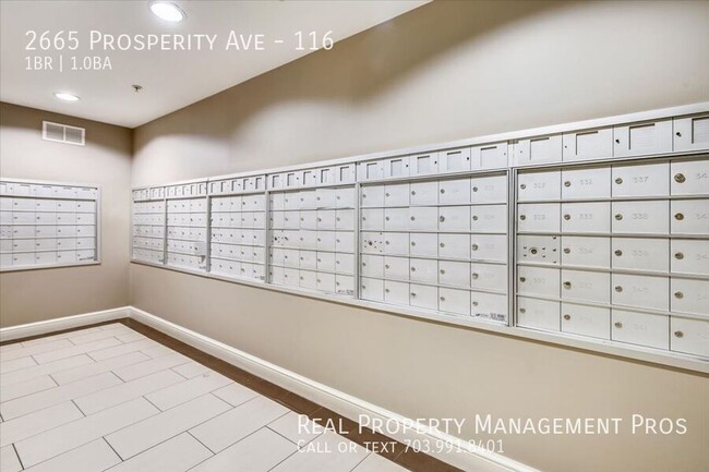 Building Photo - 2665 Prosperity Ave