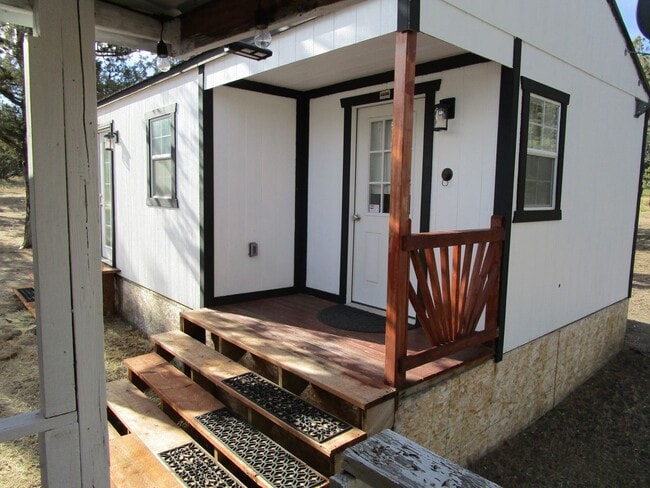 Building Photo - Manufactured Home and ADU on Lower End of Juniper Canyon - Available Now!