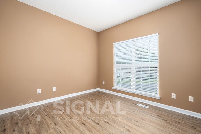 Building Photo - 1719 Annendale Dr