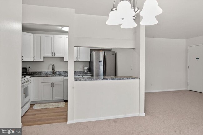 Building Photo - 105 Fitz Ct