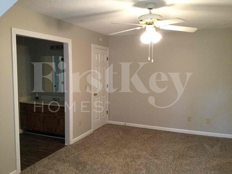 Building Photo - 3277 Embry Downs Ct