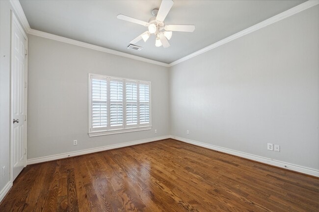 Building Photo - 2943 Brompton Square Dr