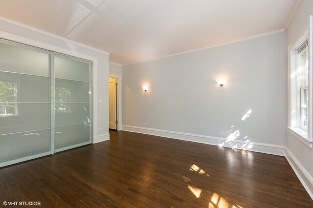 Building Photo - 2600 N Lakeview Ave